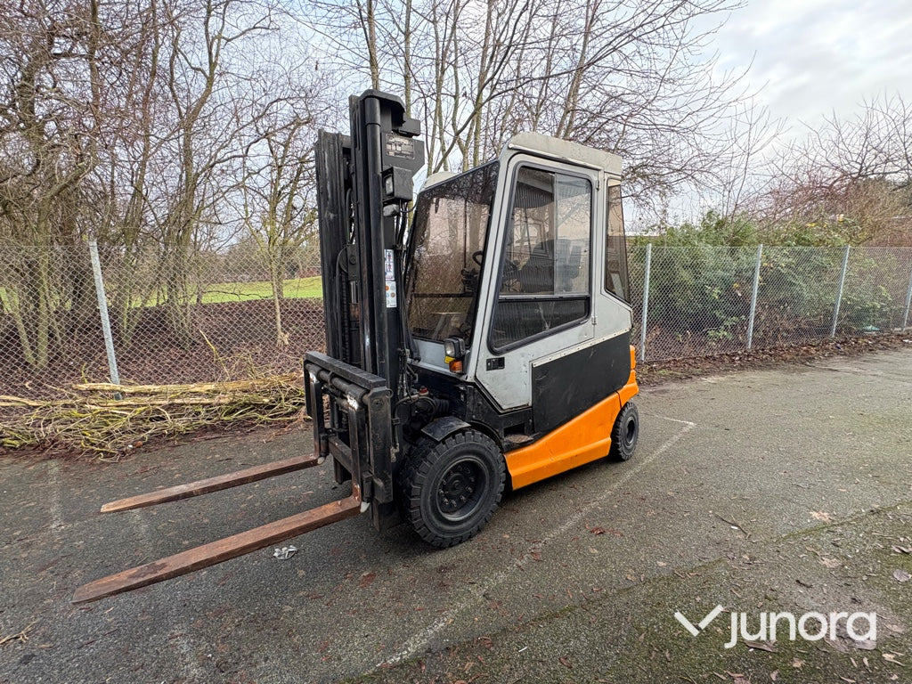 Skjutstativtruck – Still FM-X, 1600 kg, triplex - Forklift: picture 1 Skjutstativtruck – Still FM-X, 1600 kg, triplex - Forklift: picture 1