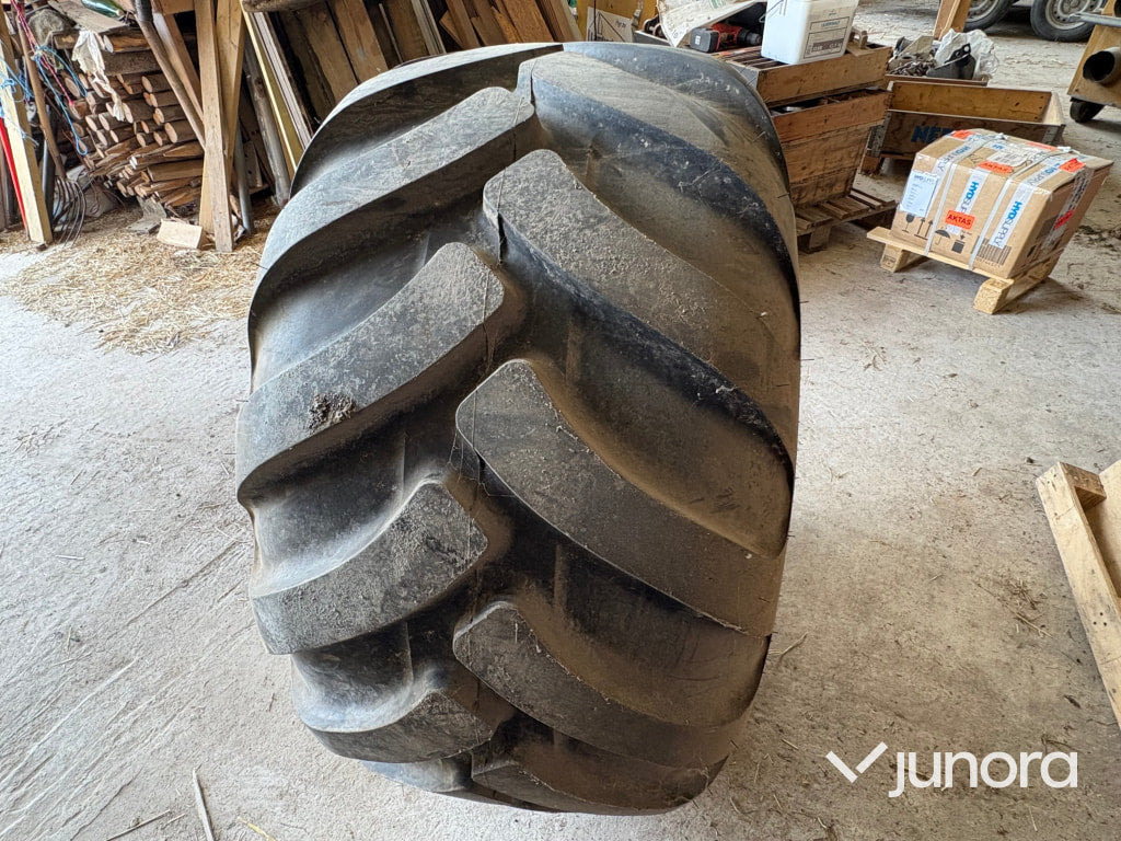 Skogsdäck Trelleborg Twin 428 - Tire for Forestry equipment: picture 2 Skogsdäck Trelleborg Twin 428 - Tire for Forestry equipment: picture 2