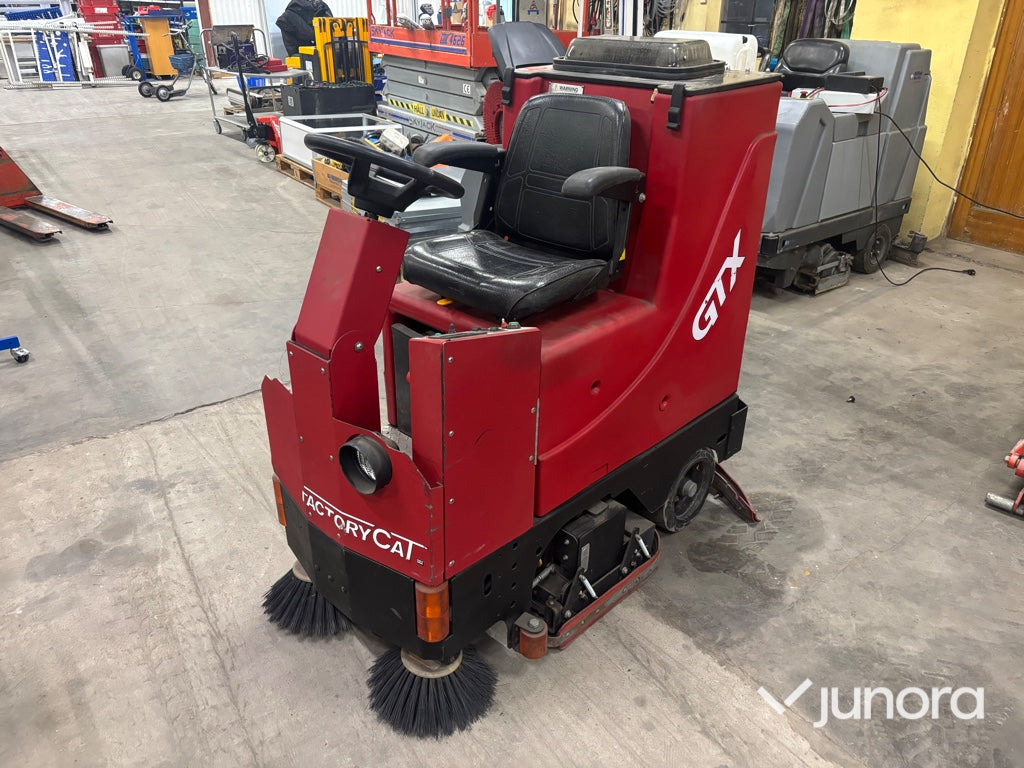 Skurmaskin - Industrial & Commercial Cleaning Equipment - Scrubber dryer: picture 1 Skurmaskin - Industrial & Commercial Cleaning Equipment - Scrubber dryer: picture 1