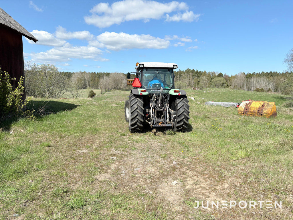 Traktor Deutz Fahr Agrofarm 430TTV med frontlastare - Farm tractor: picture 5 Traktor Deutz Fahr Agrofarm 430TTV med frontlastare - Farm tractor: picture 5