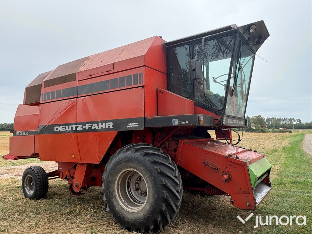 Tröska - Deutz-Fahr 36.10 - Combine harvester: picture 4 Tröska - Deutz-Fahr 36.10 - Combine harvester: picture 4