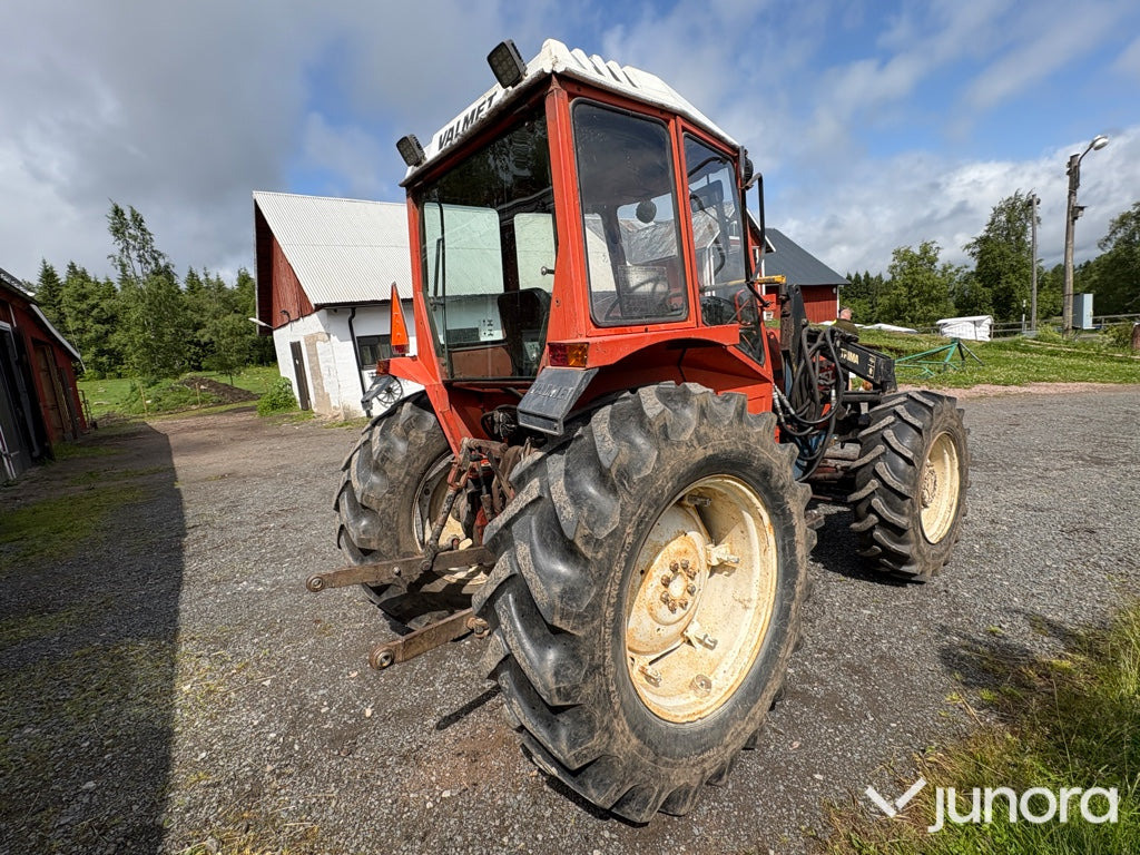 Valmet 604 med Trima lastare - Farm tractor: picture 5 Valmet 604 med Trima lastare - Farm tractor: picture 5