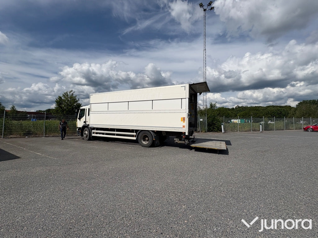 Volvo Fe 280 med höj o sänkbart skåp - Box truck: picture 4 Volvo Fe 280 med höj o sänkbart skåp - Box truck: picture 4