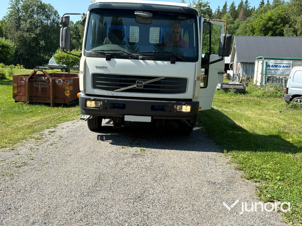 Volvo Maskintransport FL6 H 4*2 - Dropside/ Flatbed truck: picture 3 Volvo Maskintransport FL6 H 4*2 - Dropside/ Flatbed truck: picture 3