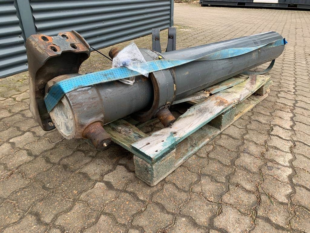 Edbro Tipstempel til 4 akslet tiptrailer - Hydraulics for Truck: picture 1 Edbro Tipstempel til 4 akslet tiptrailer - Hydraulics for Truck: picture 1