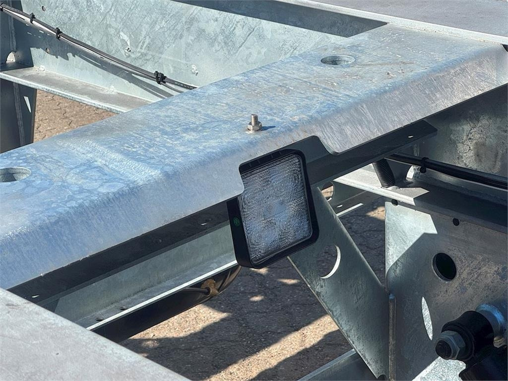 Hangler 20 ton til alle veksellads typer - Container transporter/ Swap body trailer: picture 4 Hangler 20 ton til alle veksellads typer - Container transporter/ Swap body trailer: picture 4