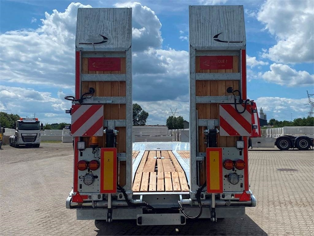 Hangler 3-aks, Hydraulisk ramper, Galvaniseret. - Low loader trailer: picture 4 Hangler 3-aks, Hydraulisk ramper, Galvaniseret. - Low loader trailer: picture 4