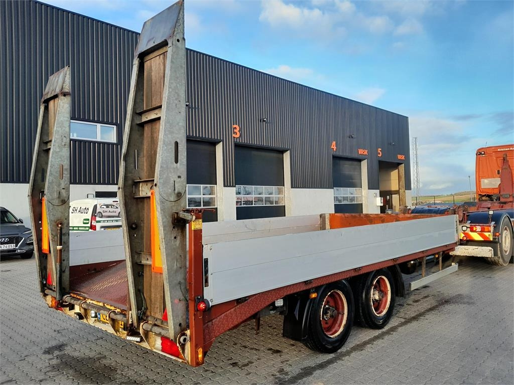 MTDK KC200 11,8 ton 5,2 mtr lad + ramper - Low loader trailer: picture 3 MTDK KC200 11,8 ton 5,2 mtr lad + ramper - Low loader trailer: picture 3