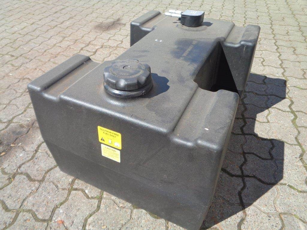 Mercedes-Benz 100 L plast (H formet) Dieseltank - Fuel tank for Commercial vehicle: picture 5 Mercedes-Benz 100 L plast (H formet) Dieseltank - Fuel tank for Commercial vehicle: picture 5