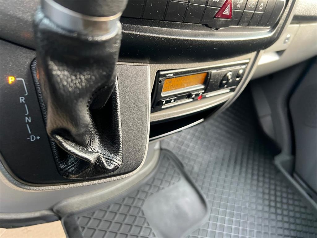 Box truck Mercedes-Benz Sprinter 516 CDI: picture 10 Box truck Mercedes-Benz Sprinter 516 CDI: picture 10