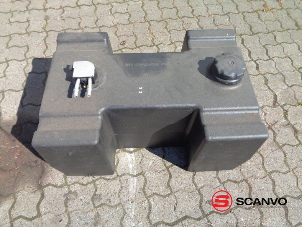 Fuel tank for Truck Mercedes-Benz Volvo: picture 1