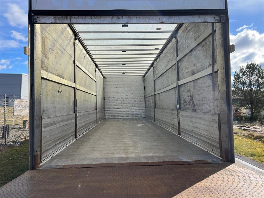 Scania P280 LB 6x2*4 MLB - 24 pallets - Curtainsider truck: picture 5 Scania P280 LB 6x2*4 MLB - 24 pallets - Curtainsider truck: picture 5