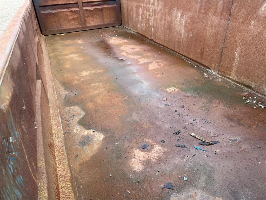 Sydfyns Jernvarefabrik S6014 - 6000mm 14m3 - Flatbed body: picture 4 Sydfyns Jernvarefabrik S6014 - 6000mm 14m3 - Flatbed body: picture 4