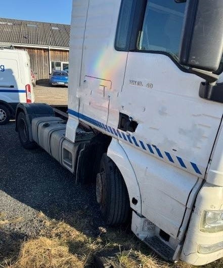 MAN TGX 18-440 4x2 LLS-U mega - Tractor unit: picture 2 MAN TGX 18-440 4x2 LLS-U mega - Tractor unit: picture 2