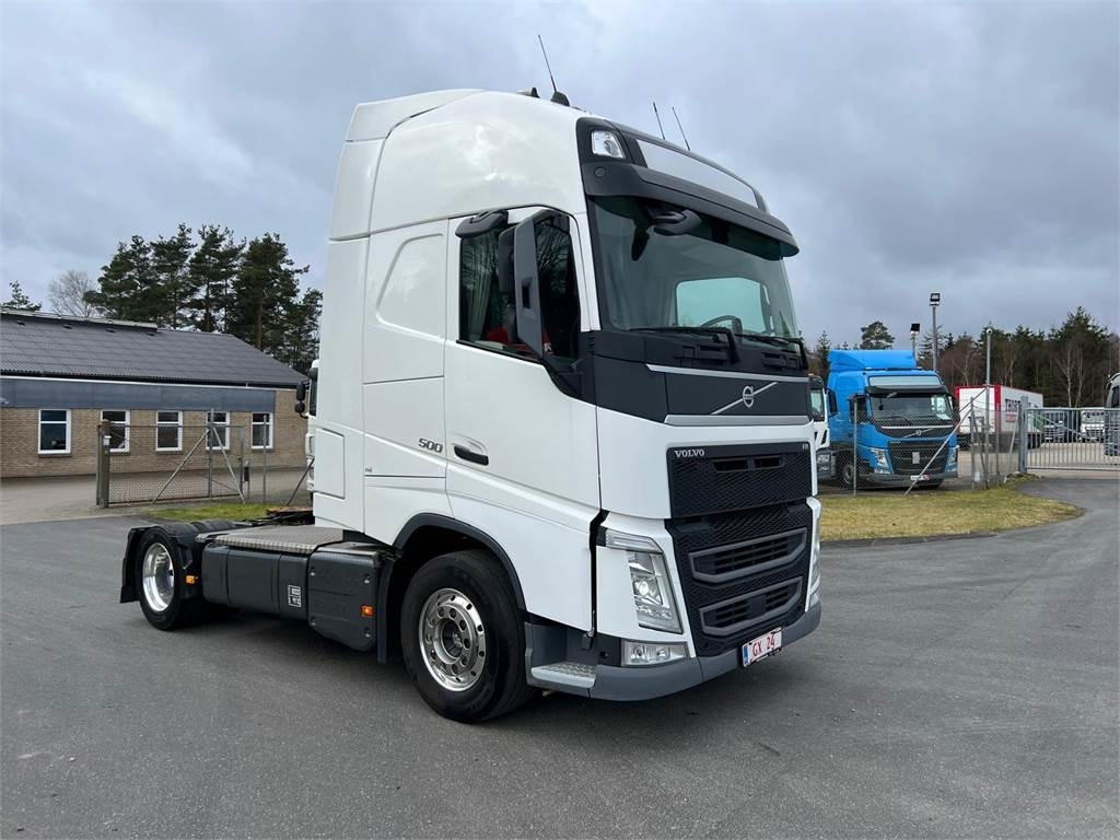Volvo FH500 4x2 x-low mega - Tractor unit: picture 2 Volvo FH500 4x2 x-low mega - Tractor unit: picture 2