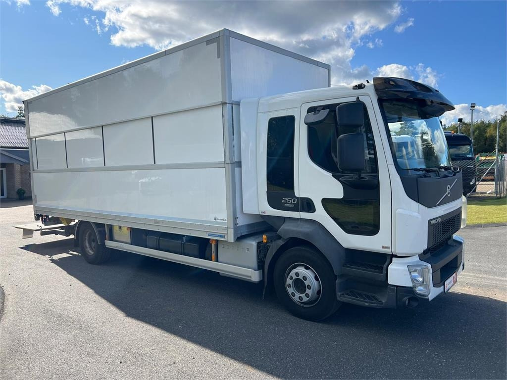 Volvo FL 250 16 ton - Box truck: picture 4 Volvo FL 250 16 ton - Box truck: picture 4