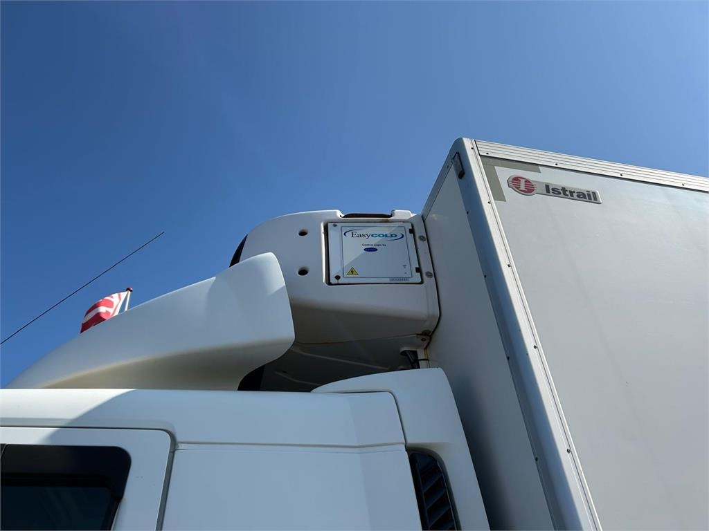 Volvo FL 280 (12 ton) Dobbelt compartment - Refrigerator truck: picture 3 Volvo FL 280 (12 ton) Dobbelt compartment - Refrigerator truck: picture 3