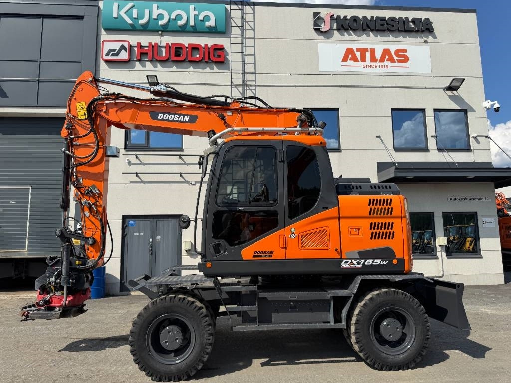 Doosan DX165W-5 PYÖRITTÄJÄLLÄ - Wheel excavator: picture 1 Doosan DX165W-5 PYÖRITTÄJÄLLÄ - Wheel excavator: picture 1