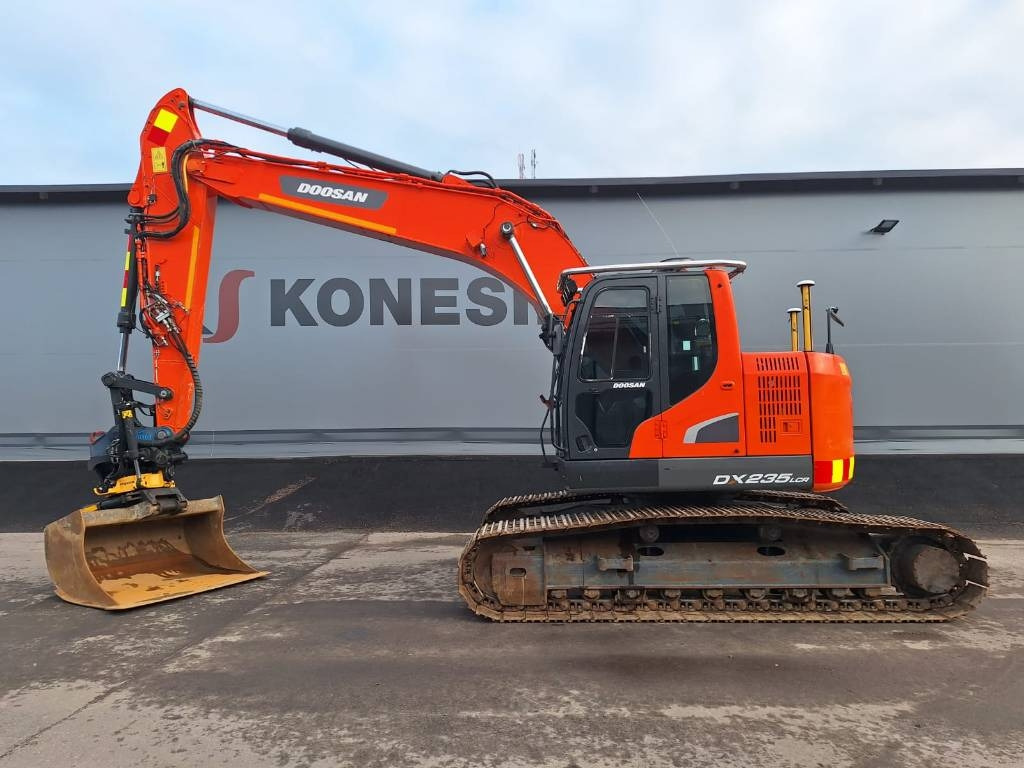 Doosan DX235LCR ENGCON, 3D-LAITTEET  - Crawler excavator: picture 1 Doosan DX235LCR ENGCON, 3D-LAITTEET  - Crawler excavator: picture 1