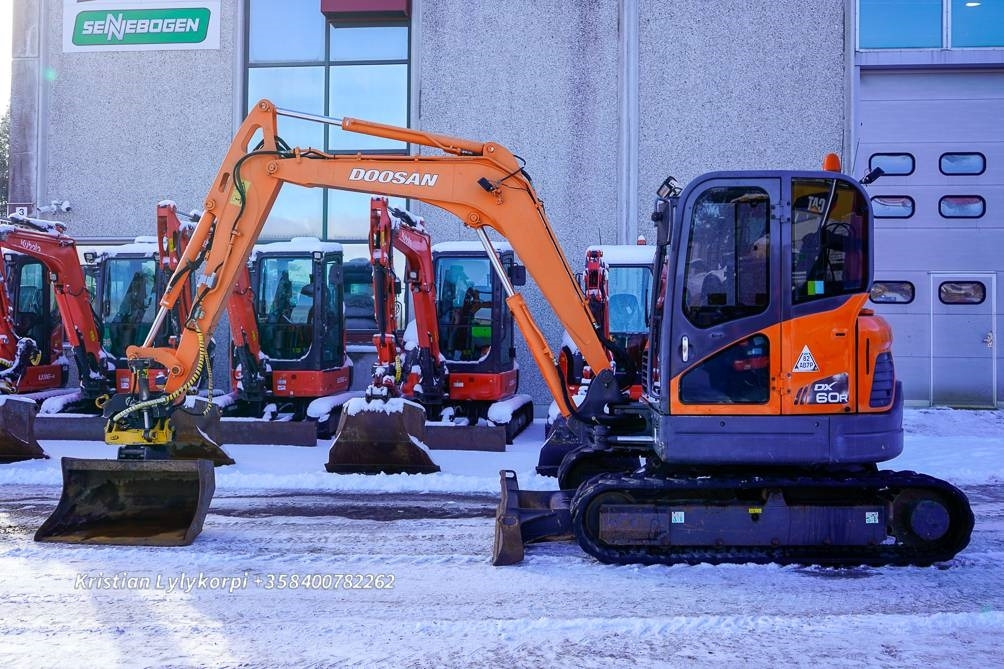 Doosan DX60LCR VARUSTEPAKETILLA - Mini excavator: picture 1 Doosan DX60LCR VARUSTEPAKETILLA - Mini excavator: picture 1
