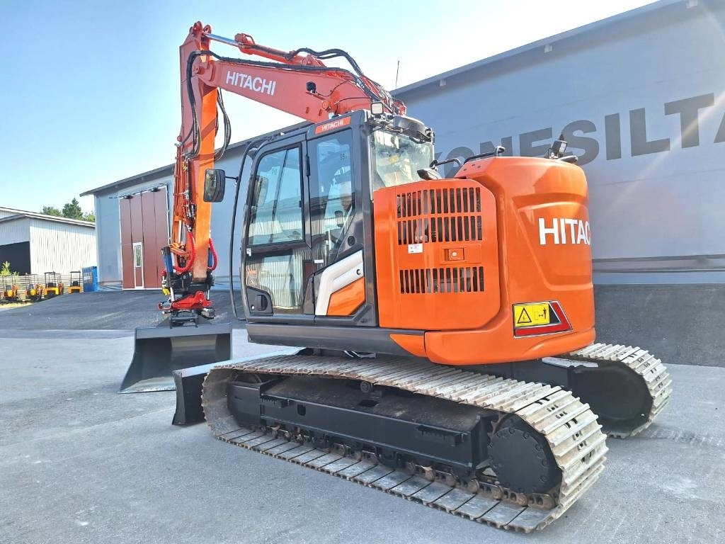 Hitachi ZX135USBL-7 PYÖRITTÄJÄ+PIHDIT - Crawler excavator: picture 2 Hitachi ZX135USBL-7 PYÖRITTÄJÄ+PIHDIT - Crawler excavator: picture 2