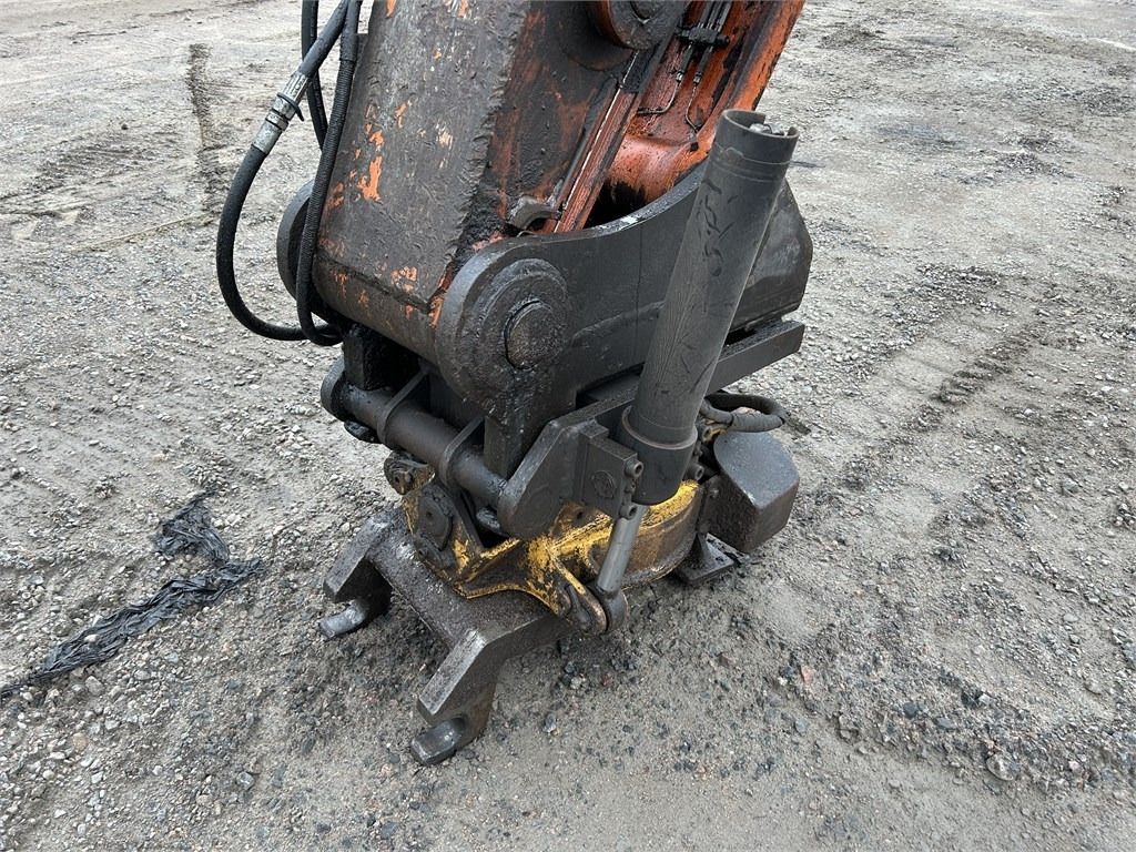 Hitachi ZX210LC-3 - Crawler excavator: picture 5 Hitachi ZX210LC-3 - Crawler excavator: picture 5