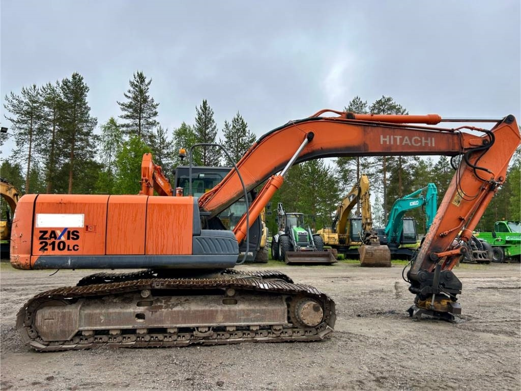 Hitachi ZX210LC-3 - Crawler excavator: picture 3 Hitachi ZX210LC-3 - Crawler excavator: picture 3
