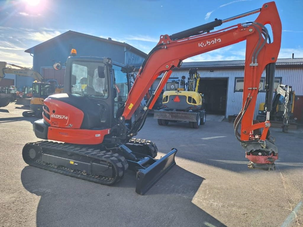 Kubota MYYTY!!SOLD!! KX057-4 PYÖRITTÄJÄLLÄ, 1-OMISTAJA  - Mini excavator: picture 5 Kubota MYYTY!!SOLD!! KX057-4 PYÖRITTÄJÄLLÄ, 1-OMISTAJA  - Mini excavator: picture 5