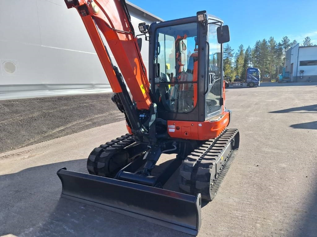 Kubota MYYTY!!SOLD!! KX057-4 PYÖRITTÄJÄLLÄ, 1-OMISTAJA  - Mini excavator: picture 4 Kubota MYYTY!!SOLD!! KX057-4 PYÖRITTÄJÄLLÄ, 1-OMISTAJA  - Mini excavator: picture 4