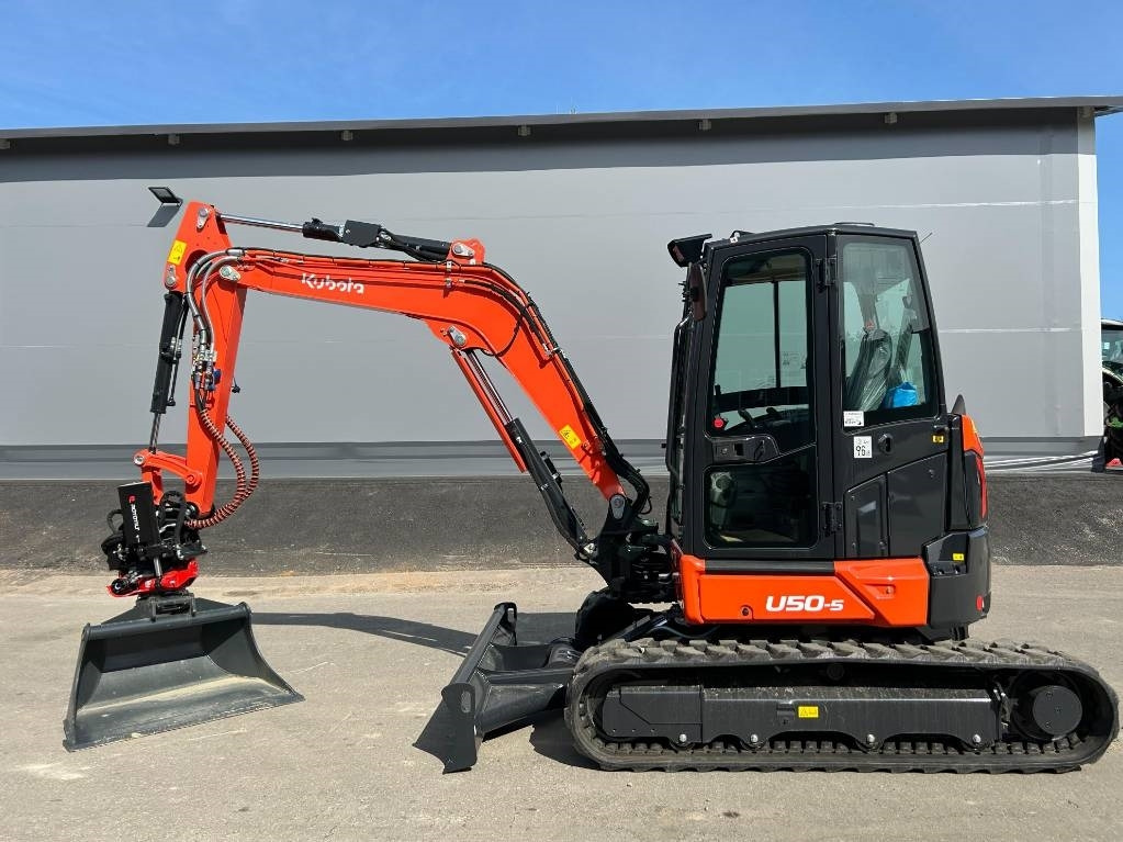 Kubota U50-5 DEMO PYÖRITTÄJÄLLÄ - Mini excavator: picture 1 Kubota U50-5 DEMO PYÖRITTÄJÄLLÄ - Mini excavator: picture 1