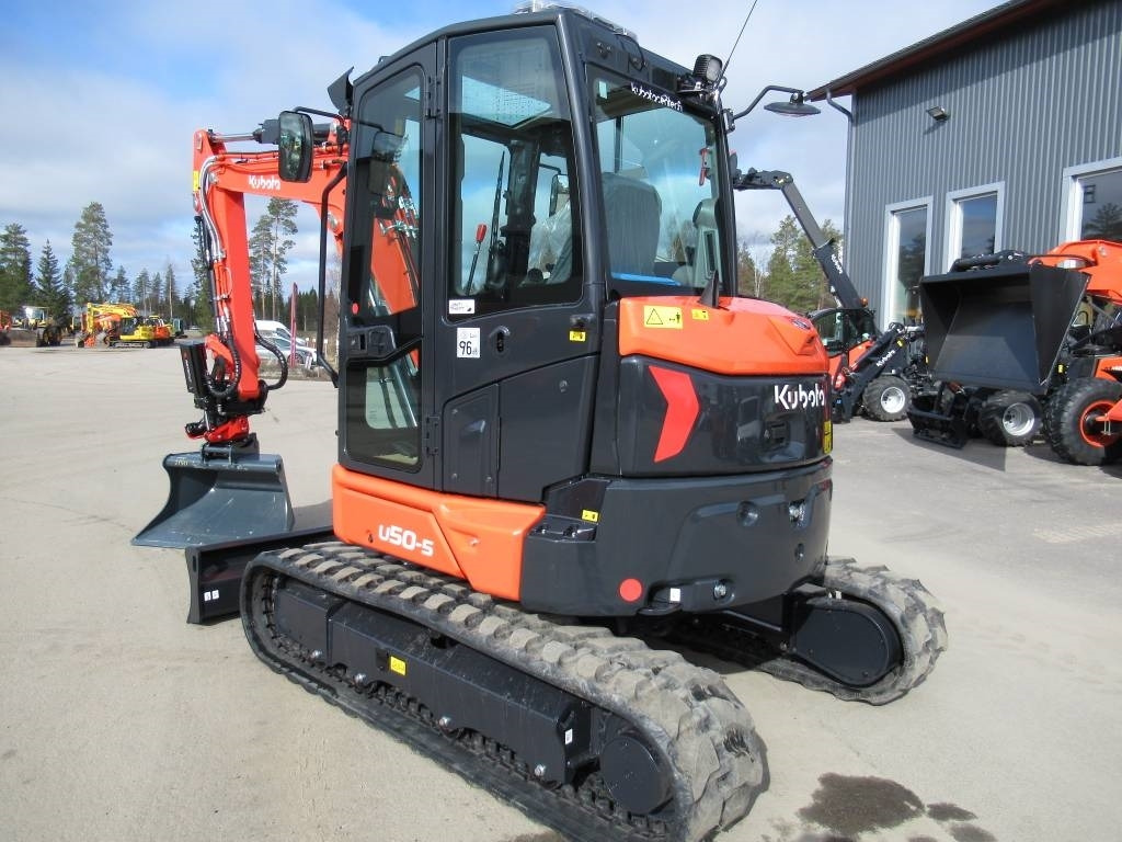 Kubota U50-5 UUTUUS! KOEAJA!! - Mini excavator: picture 3 Kubota U50-5 UUTUUS! KOEAJA!! - Mini excavator: picture 3