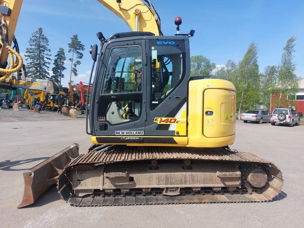New Holland MYYTY! SOLD! E140CSR MOTO - Crawler excavator: picture 2 New Holland MYYTY! SOLD! E140CSR MOTO - Crawler excavator: picture 2