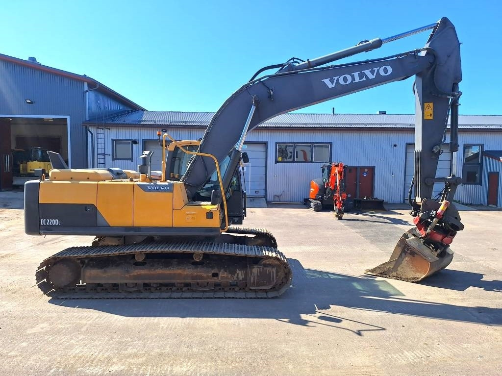 Volvo EC220DL PYÖRITTÄJÄLLÄ - Crawler excavator: picture 5 Volvo EC220DL PYÖRITTÄJÄLLÄ - Crawler excavator: picture 5