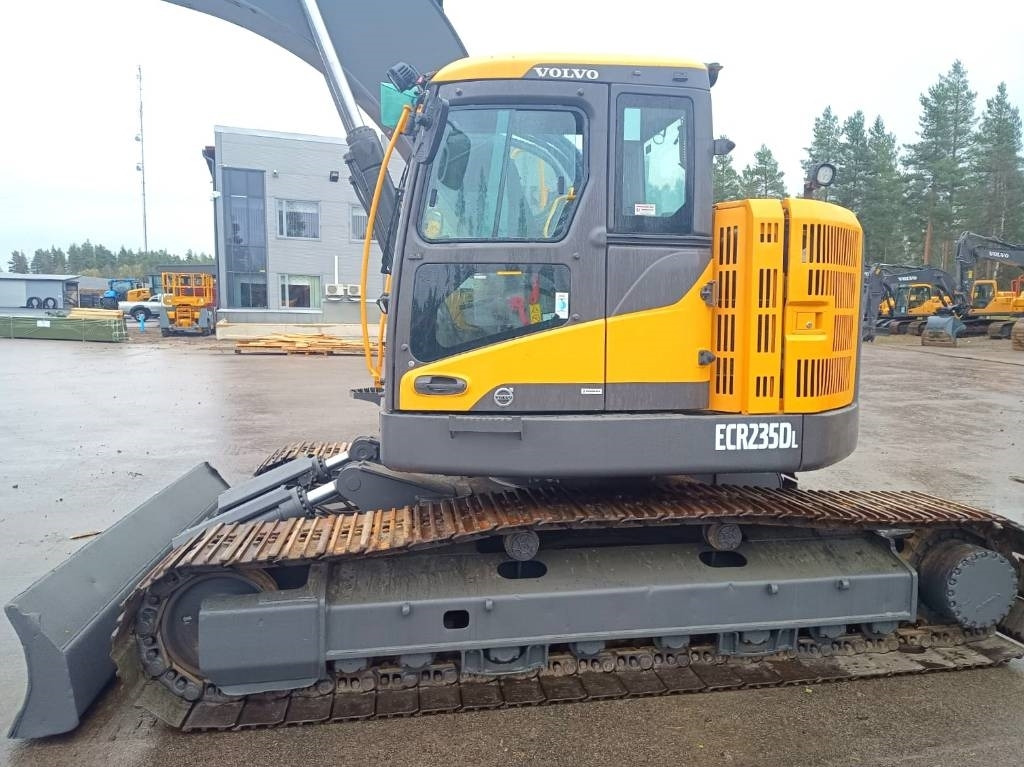 Volvo ECR235DL PYÖRITTÄJÄLLÄ - Crawler excavator: picture 2 Volvo ECR235DL PYÖRITTÄJÄLLÄ - Crawler excavator: picture 2