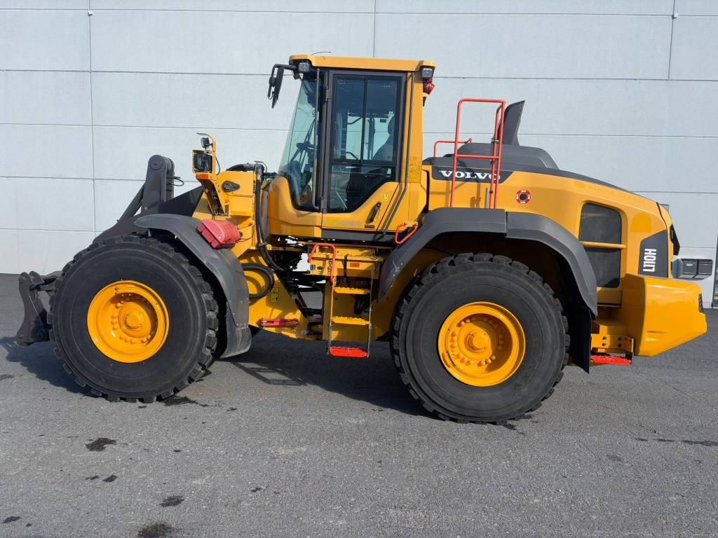 Volvo L 110 H  - Wheel loader: picture 1 Volvo L 110 H  - Wheel loader: picture 1
