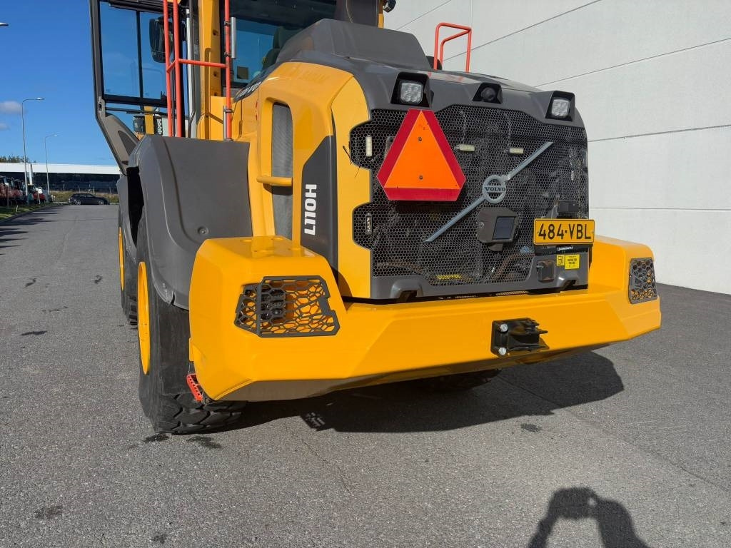 Volvo L 110 H  - Wheel loader: picture 5 Volvo L 110 H  - Wheel loader: picture 5