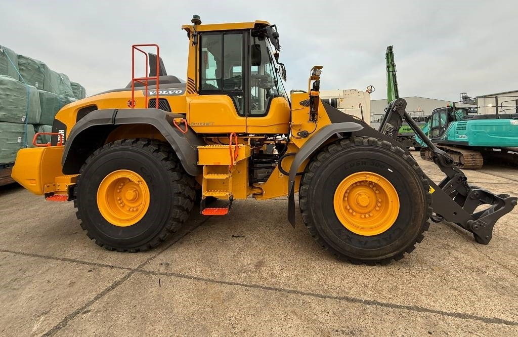 Volvo L110H LONG BOOM  - Wheel loader: picture 2 Volvo L110H LONG BOOM  - Wheel loader: picture 2