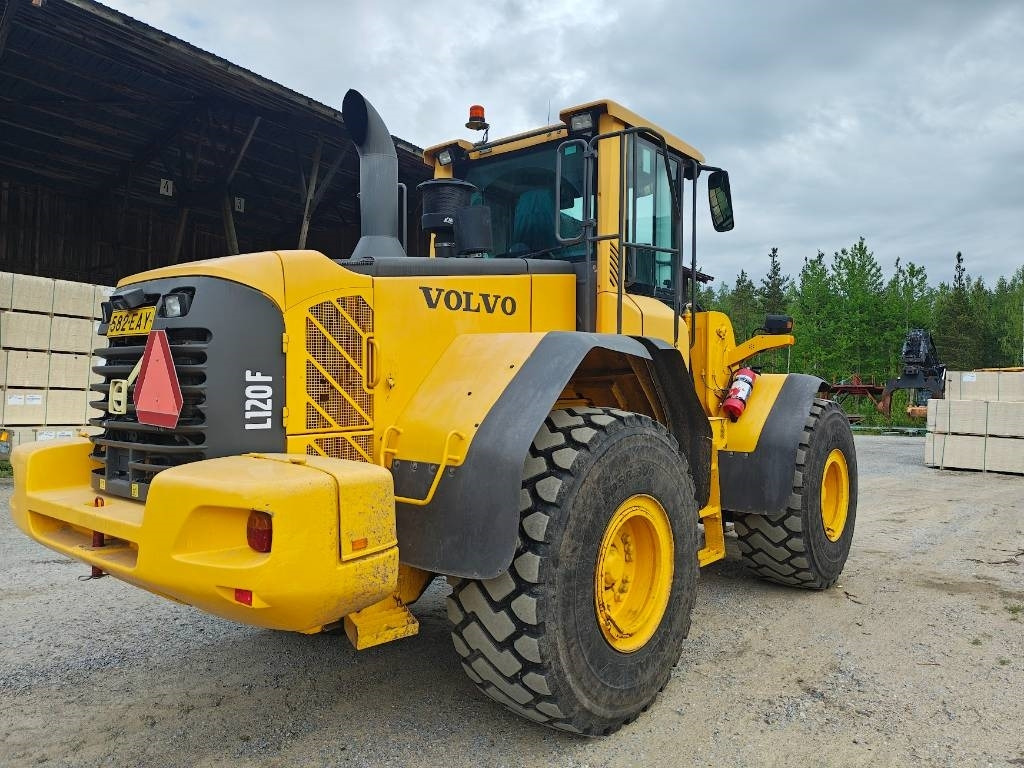 Volvo L120F RASVARI YM. - Wheel loader: picture 2 Volvo L120F RASVARI YM. - Wheel loader: picture 2