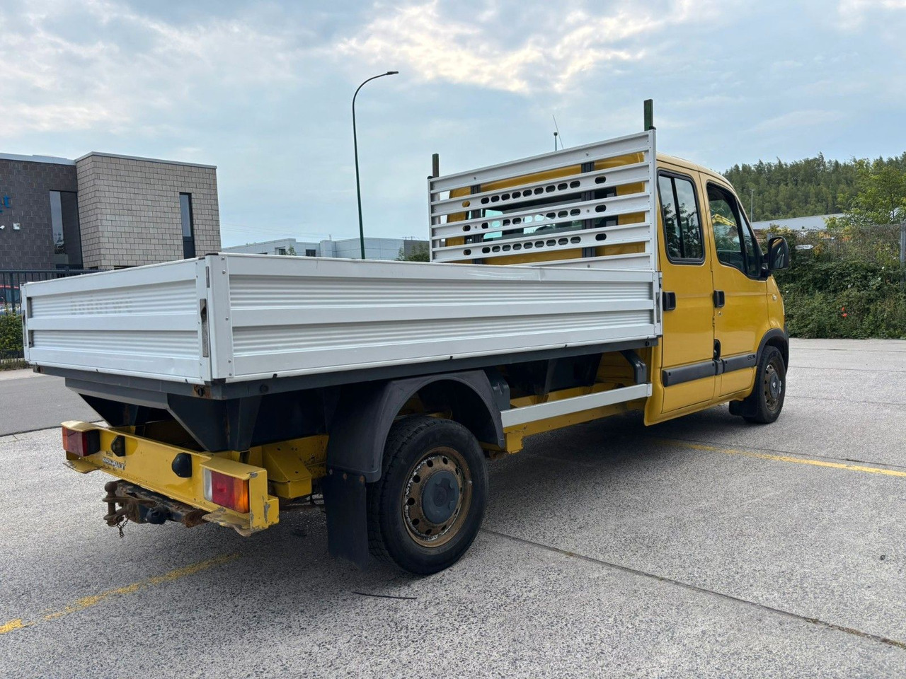 Renault Master Pritsche. 7pl. 2.5 Motor. - Open body delivery van, Combi van: picture 3 Renault Master Pritsche. 7pl. 2.5 Motor. - Open body delivery van, Combi van: picture 3