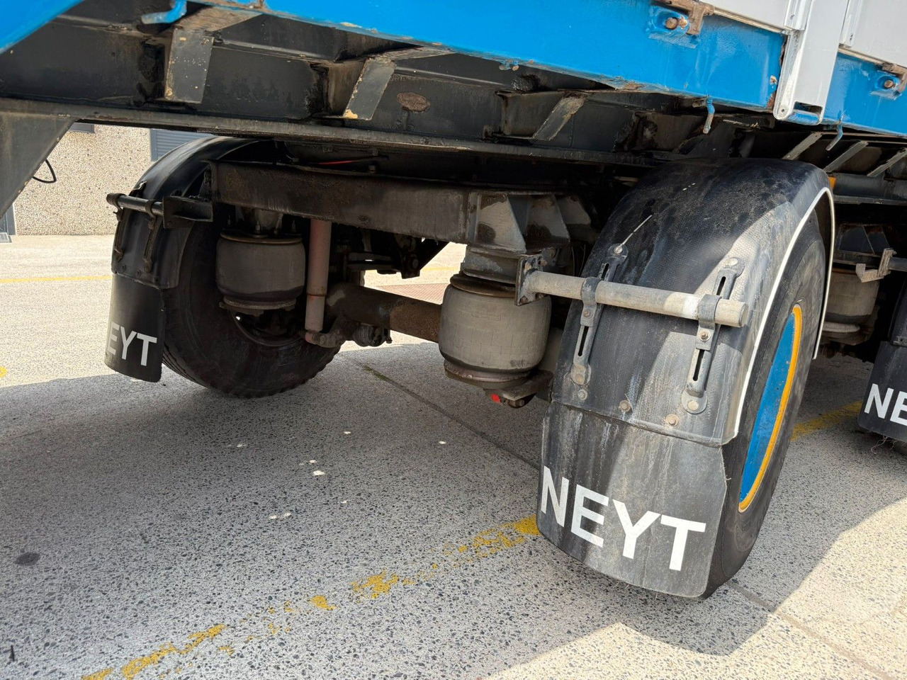 Dropside/ Flatbed semi-trailer Vogelzang. Kran HIAB R165 roto. TUV 10/2025: picture 20