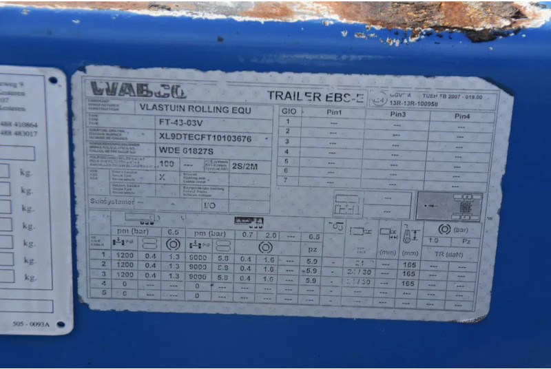 D-Tec FT-43-03V - DAMAGED - ALL CONNECTIONS - 3 x EXTENDABLE - LIFT AXLE - BPW AXLES - DRUM BRAKES - - Container transporter/ Swap body semi-trailer: picture 4 D-Tec FT-43-03V - DAMAGED - ALL CONNECTIONS - 3 x EXTENDABLE - LIFT AXLE - BPW AXLES - DRUM BRAKES - - Container transporter/ Swap body semi-trailer: picture 4