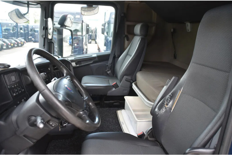 Scania R450 HL 6x2 + THERMO KING TS-300 - RETARDER - WHEELBASE: 510 CM - AIRCO - - Refrigerator truck: picture 5 Scania R450 HL 6x2 + THERMO KING TS-300 - RETARDER - WHEELBASE: 510 CM - AIRCO - - Refrigerator truck: picture 5