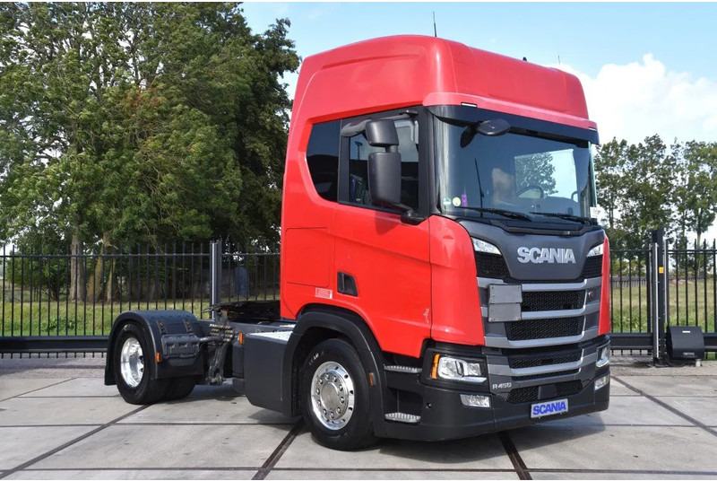 Scania R450 NGS 4x2 - ADR FL - RETARDER - 782 TKM - PTO - PARK. AIRCO - 4 POINT AIR SUSPENSION - ALCOA'S - LED LIGHTS - - Tractor unit: picture 2 Scania R450 NGS 4x2 - ADR FL - RETARDER - 782 TKM - PTO - PARK. AIRCO - 4 POINT AIR SUSPENSION - ALCOA'S - LED LIGHTS - - Tractor unit: picture 2