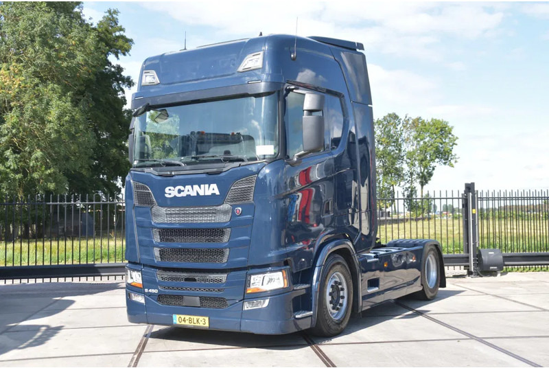 Scania S450 NGS 4x2NB - FULL AIR - RETARDER - ACC - AIRCO - 2 x FUEL TANKS - TOP CONDITION - - Tractor unit: picture 2 Scania S450 NGS 4x2NB - FULL AIR - RETARDER - ACC - AIRCO - 2 x FUEL TANKS - TOP CONDITION - - Tractor unit: picture 2