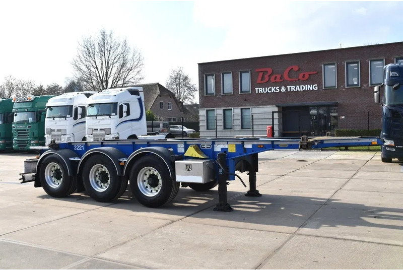 Van Hool A3C002 - ADR FL - 20 FT SWAP - LIFT AXLE - BPW AXLES - DISC BRAKES - 3180 KG EMPTY WEIGHT ! - Container transporter/ Swap body semi-trailer: picture 1 Van Hool A3C002 - ADR FL - 20 FT SWAP - LIFT AXLE - BPW AXLES - DISC BRAKES - 3180 KG EMPTY WEIGHT ! - Container transporter/ Swap body semi-trailer: picture 1