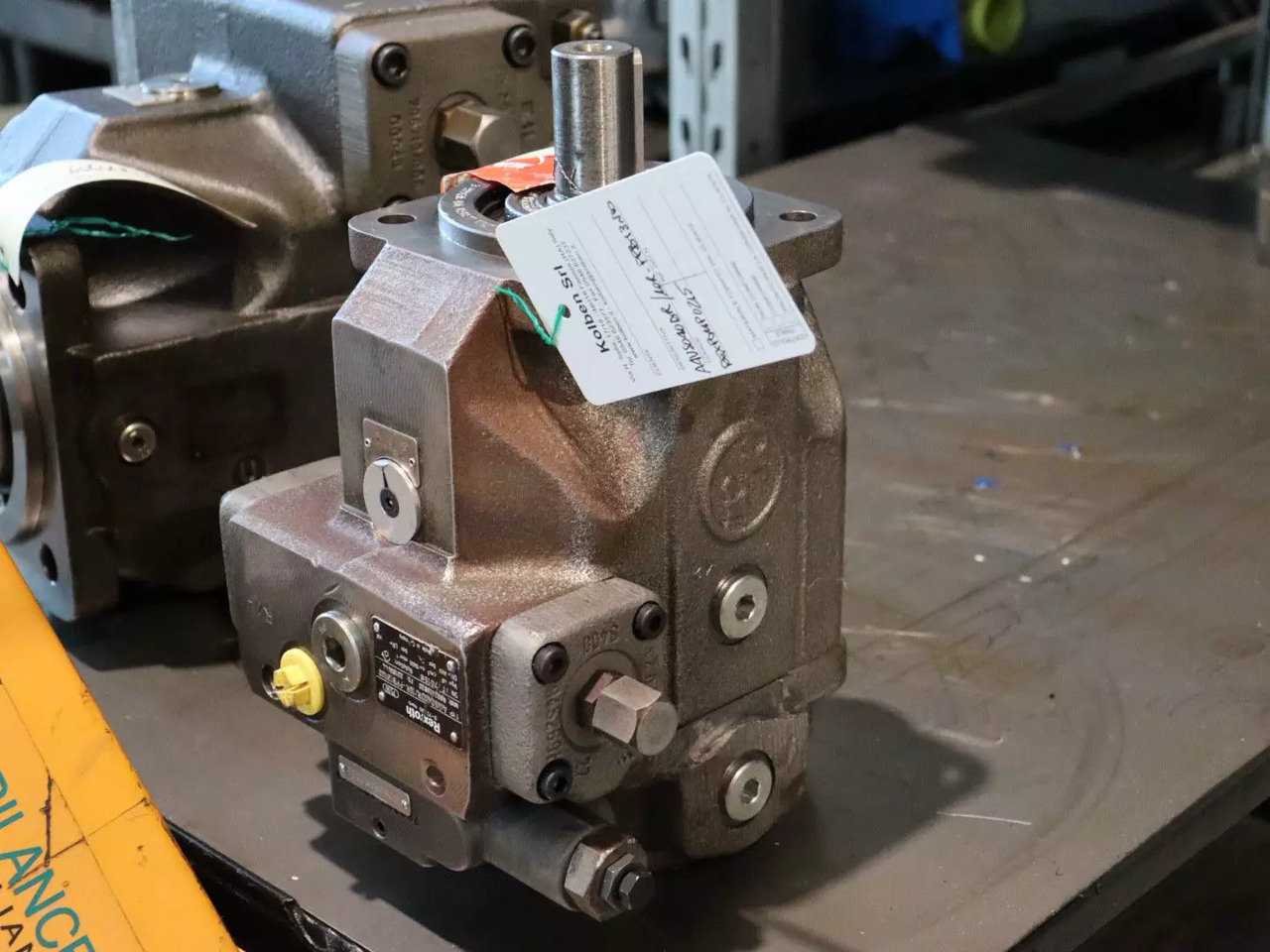 REXROTH A4VSO40DR/10R-PPB13N00 - Hydraulic motor for Material handling equipment: picture 1 REXROTH A4VSO40DR/10R-PPB13N00 - Hydraulic motor for Material handling equipment: picture 1