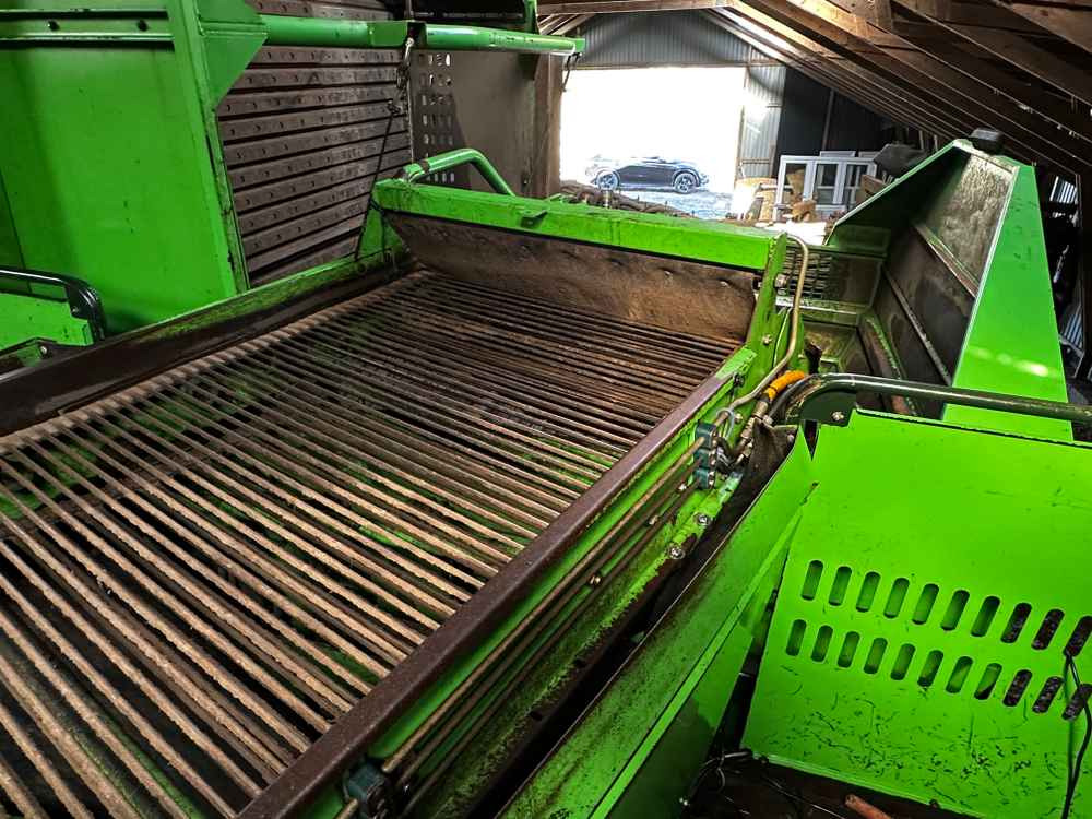 AVR SPIRIT 8200 - Harvester: picture 5 AVR SPIRIT 8200 - Harvester: picture 5