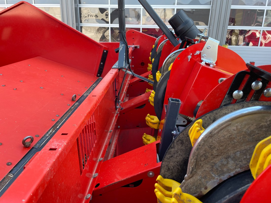 Dewulf CP 42 Trailed SC Compact - Harvester: picture 4 Dewulf CP 42 Trailed SC Compact - Harvester: picture 4