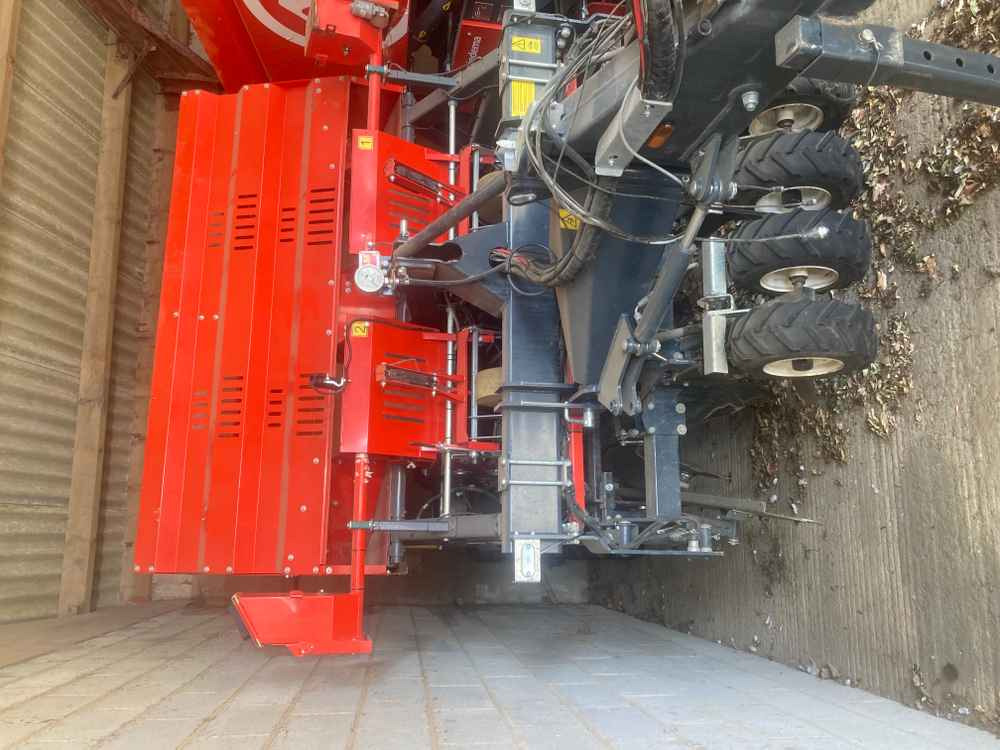 Dewulf Dewulf MS 2000,B.V S1A, 2 Row, Potato, Belt Planter - Harvester: picture 1 Dewulf Dewulf MS 2000,B.V S1A, 2 Row, Potato, Belt Planter - Harvester: picture 1