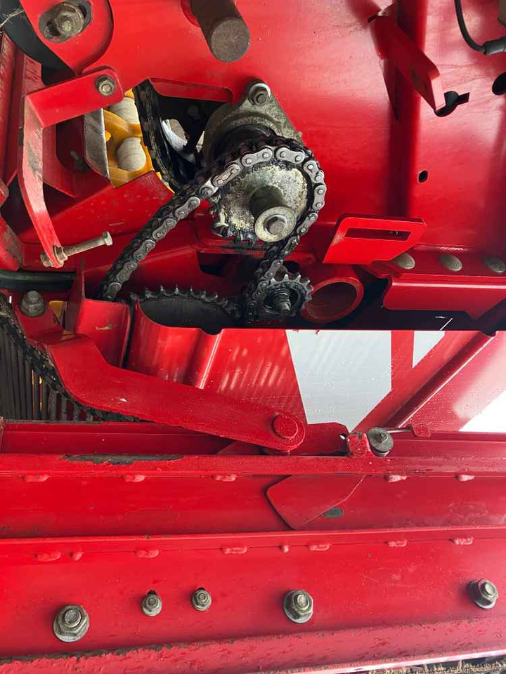 Grimme CS 150 - Potato harvester: picture 2 Grimme CS 150 - Potato harvester: picture 2